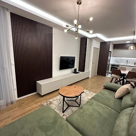 Luxury Apartments D&B Podgorica Buitenkant foto