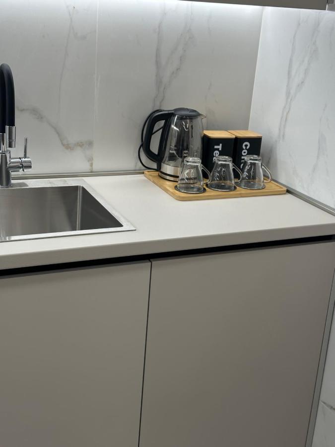 Luxury Apartments D&B Podgorica Buitenkant foto
