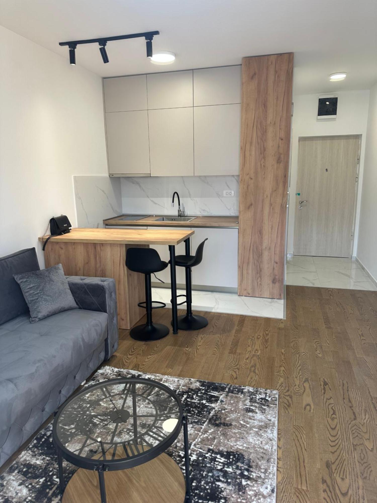 Luxury Apartments D&B Podgorica Buitenkant foto